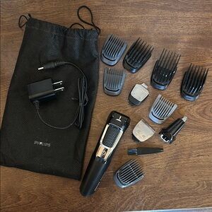 Philips Black Grooming Tools Set with Versatile Attachments